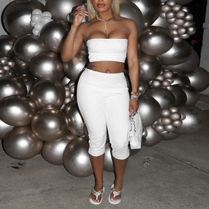 Viviblook J25ST083 traje de verano Sexy Color sólido sin tirantes Crop Top cintura elástica pantalones recortados traje 2 piezas conjunto ropa de mujer - Product Image 3