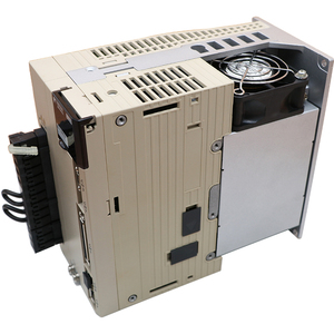 Yaskawa Servopack SGDR-SDA710A01BY32 – Nuovo, Spedizione Rapida