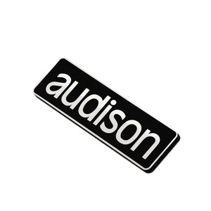 Etiqueta Metálica Personalizada, Adhesivo <span class=keywords><strong>de</strong></span> Aluminio con Corte <span class=keywords><strong>de</strong></span> Diamante para Muebles y Equipos <span class=keywords><strong>de</strong></span> Audio - Product Image 3