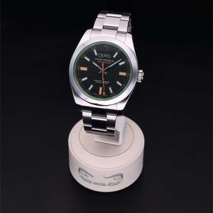 Montre mécanique inspirée de l'horlogerie de luxe, fabriquée exclusivement avec un calibre 3235, en acier Oyster 904L forgé, verre saphir antireflet. - Product Image 3