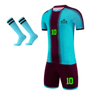 Servicio OEM Ropa de entrenamiento Kit de uniforme de fútbol Nuevo diseño 100% Poliéster Secado rápido Transpirable Hombres Adultos Precio bajo - Product Image 1