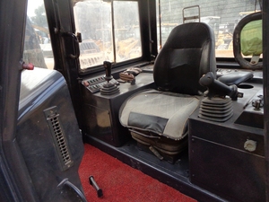 Bulldozer chinois SEM816/816D, tracteur sur chenilles avec système de transmission hydrostatique et joystick multifonctionnel - Product Image 6