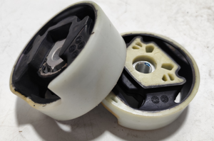 Penjualan terlaris Volkswagen Sagitar Magotan Yuanbao Beam mesin gunung Cover Cover penutup karet - Product Image 2