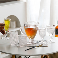 Ensemble de verres et de carafes en verre à motif B pour bars, restaurants, fêtes et services de traiteur