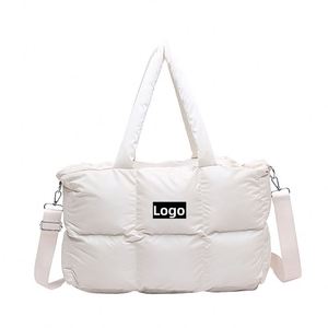 Sacs fourre-tout matelassés grande capacité 2025 avec logo personnalisé pour femmes, sacs à main gonflés de couleur unie - Product Image 2