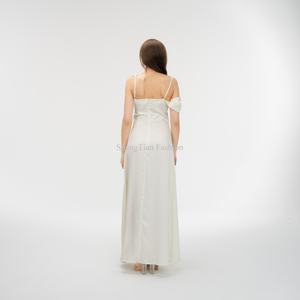 ชุดเดรส OEM สำหรับผู้หญิง ดีไซน์หรูหรา ไหล่เฉียง ชุดแต่งงานสุดหรู - Product Image 2