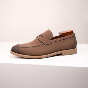 Mocasines de color claro para hombre, zapatos informales de cuero, estilo británico, sin cordones, de cuero genuino, de gamuza, a la moda, cómodos y elegantes - Product Image 3