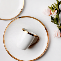 Ensembles de vaisselle de luxe en céramique fine jante blanche et dorée 16 pièces ensemble de table de dîner en porcelaine ensembles de vaisselle en porcelaine