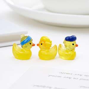 Nuevo producto de KI yuewus, la linda y luminosa figura de patito amarillo, un accesorio decorativo colgante para bricolaje. - Product Image 4