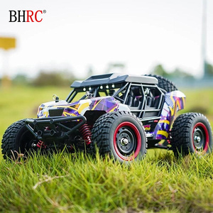 Vehículo Todoterreno con Tracción en las Cuatro Ruedas 16106, Auto RC 4x4 Escala 1/16 para Terrenos Planos, Arena, Lodo y Praderas - Product Image 1
