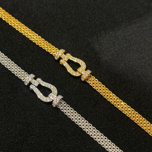 Pulsera de Estilo Retro Vintage con Hebilla de Herradura Chapada en Oro y Diamantes, Correa de Reloj Milanesa Italiana para Mujer - Product Image 2