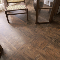 Carreaux de sol intérieurs en céramique imitation bois de style rétro 800x800mm, antibactériens, antidérapants, résistants au feu, à prix raisonnable
