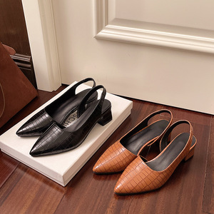 Women's Thick <b>Heel</b> Elegant <b>Closed</b> <b>Toe</b> Summer New Arrival Pointed <b>Toe</b> Plus Size Grids Pattern Sexy Mid-<b>heel</b> - Product Image 4