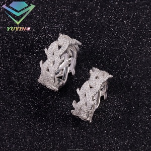Nouveauté Bague en argent S925 plaqué or avec diamants complets en moissanite VVS glacés, bague tendance hip-hop en stock - Product Image 1