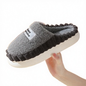 Chaussons d'hiver chauds en microfibre polyester respirant, antidérapants, à semelle épaisse en PVC, pour hommes et femmes, vente en gros en Chine - Product Image 2