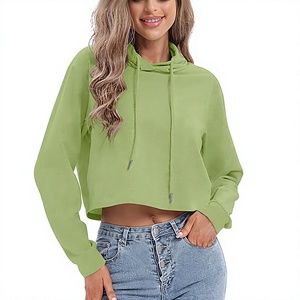 เสื้อฮู้ดครอปท็อปผู้หญิงแฟชั่นทรงโอเวอร์ไซส์ พิมพ์ลายตามสั่ง - Product Image 1