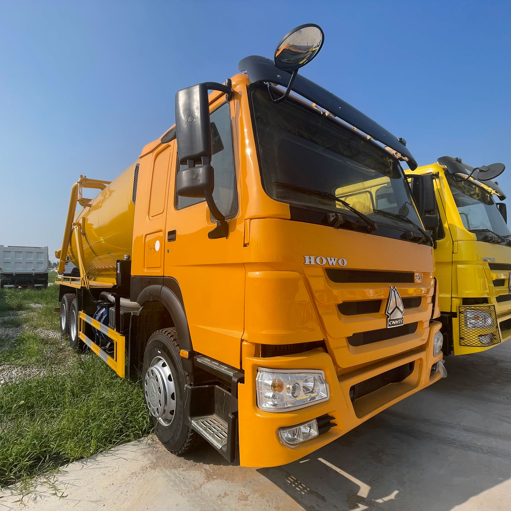 Sinotruk Howo 371HP 6x4 б/у грузовик с отсасыванием сточных вод