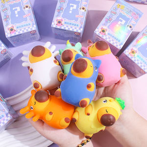 Nouveaux jouets à presser DIY originaux pour enfants de 5 ans et plus, avec des animaux tels que le capybara, la licorne, la brebis et la salamandre. - Product Image 3