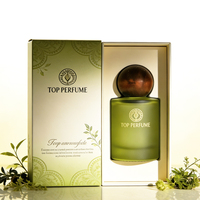 Eau de parfum rafraîchissante, vegan et sans cruauté, dans un flacon minimaliste, couleur et logo personnalisables disponibles