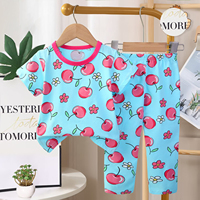 Nouveaux ensembles de vêtements d'été pour filles - T-shirts et shorts en toile de coton doux respirant style preppy avec motifs de dessins animés imprimés - été