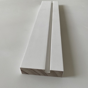 Moldura de base de cubierta de varios tamaños OEM/ODM Embellecedor de placa base acanalada imprimada Radiata Pine FJ - Product Image 4