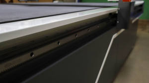 Cortadora CNC con Cuchilla Vibratoria para Nylon y Materiales Compuestos Especiales - Product Image 3