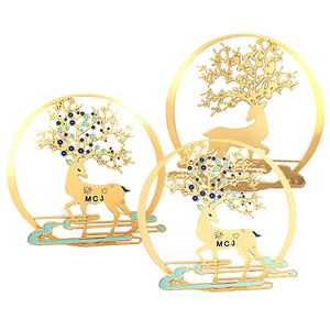 Op Maat Gemaakte Gepersonaliseerde 3d Geëtst Messing Metaal Vintage Familie Kleine Kersthertenboom Luxe Gouden Kerstversieringen - Product Image 3