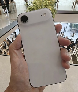 Para 17 Air, Pantalla LED FHD, LTE, Soporte en Español, 512 GB de Almacenamiento, para Comunicación Familiar <span class=keywords><strong>y</strong></span> Entretenimiento en el Hogar - Product Image 1