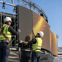 Écran LED d'extérieur P2.9 à louer, haute luminosité 5000cd, 3840Hz, taux de rafraîchissement élevé, écran LED incurvé pour événements sportifs et célébrations
