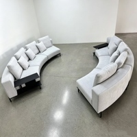 Luxuriöses Modernes Italienisches Minimalistisches Geschwungenes Rundes Modulares Stoff-Sofa-Set Mehrsitziges Polstersofa für Hotel-Lobby & Villa