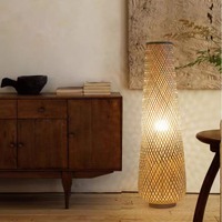 Nouveau Design Restaurant Home Decor Tissé à la Main en Bambou Osier Lampadaire Rotin Naturel Chambre Coin Restaurant Éclairage