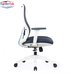 Chaise de bureau pivotante ergonomique moderne bleue en maille rembourrée, idéale pour les bureaux et les salles de réunion - Product Image 4