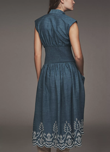 Tommie ชุดเดรสลำลองสำหรับฤดูร้อนเดรสปักลายดอกไม้ผ้าเดนิมแต่งขอบตาไก่มีสายคาดเอวด้านหน้าแบบธรรมชาติระบายอากาศได้สำหรับฤดูร้อน - Product Image 2