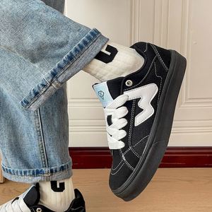 Chaussures en toile unisexes style universitaire coréen, semelle épaisse, tendance, décontractées, pour l'extérieur, style skate - Product Image 4