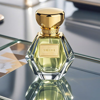 Flacon de parfum en verre carré au design unique de qualité supérieure avec bouchon pulvérisateur Capacité de 30 ml Flacon cosmétique de couleur personnalisée