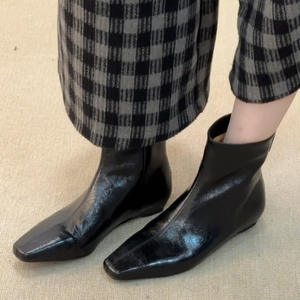 Version en stock ~ Bottines à talon fin en cuir véritable de style français, bout carré noir, pour femmes, chic et polyvalentes, fermeture éclair à l'arrière, bottes tendance - Product Image 4