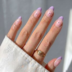 <span class=keywords><strong>Faux</strong></span> <span class=keywords><strong>ongles</strong></span> de style boutique, style français, avec strass, style doux et cool, fleurs en relief en époxy, courts et ovales, vente en gros - Product Image 4