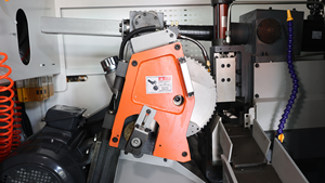 Scie à froid <span class=keywords><strong>CNC</strong></span> horizontale hydraulique automatique pour la coupe en acier inoxydable en acier allié-noyau comprenant une découpeuse de tuyau - Product Image 5