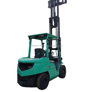 Chariot élévateur diesel d'occasion de 3 tonnes, Mitsubishi, 3 étages, modèle Fd30nt, en bon état et à prix avantageux - Product Image 1