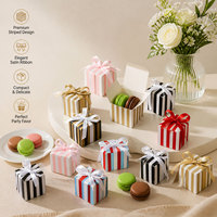 Boîte à bonbons mini carrée rayée à faible MOQ avec ruban, contenant pour chocolats, idéale pour mariages, baby showers et anniversaires