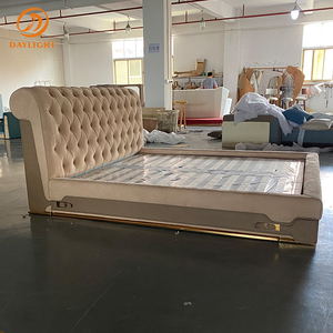 Ensemble de meubles de chambre à coucher de style italien, lit queen size avec capitonnage à boutons, design <span class=keywords><strong>royal</strong></span> - Product Image 3