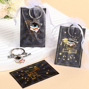 12 ensembles de porte-clés de remise de diplôme, porte-clés en forme de toque, de livre et de diplôme avec breloques 2026, étiquettes de remerciement et sacs en organza, cadeaux de fête - Product Image 4