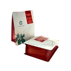 Café en grains entiers Cil Coffee Arabica, biologique, torréfaction moyenne-sombre, Vietnam Lam Dong, en sachet, pour importateurs. - Product Image 1