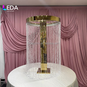LEDA Soporte de Flores de Acero Inoxidable Dorado Brillante con Cortina de Cuentas, Centro de Mesa para Bodas, Soporte de Flores para Decoración de Eventos y Fiestas - Product Image 1