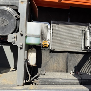 Importé, livraison gratuite, excavatrice sur chenilles Hitachi ZX240 d'occasion durable de 24 tonnes pour projets municipaux - Product Image 6