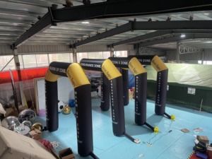 Gapura Inflatable Portabel Kustom Dua Tiang untuk Kompetisi, Iklan, dan Pameran, Terbuat dari Bahan Oxford Tahan Air untuk Pintu Masuk Pameran Dagang - Product Image 2