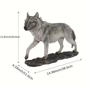 Lupo grigio che cammina realistico-statua in resina 11,81 pollici, natura selvaggia e arredamento per interni gotico - Product Image 6