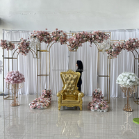 Offre Spéciale décor de scène de mariage toile de fond en métal grand arc de toile de fond de mariage en miroir doré en acier inoxydable pour la cérémonie