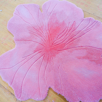 Tapis en laine faits à la main personnalisés beaux tapis tuftés de forme unique rose pour les studios de galerie d'art à la maison