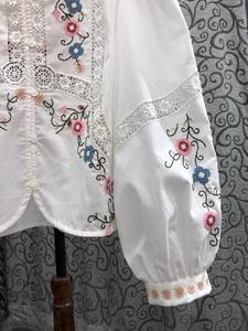 Camicetta da <span class=keywords><strong>donna</strong></span> di alta qualità 2025 primavera camicetta bianca <span class=keywords><strong>gialla</strong></span> da <span class=keywords><strong>donna</strong></span> con ricamo a manica lunga in pizzo camicetta in lino di cotone - Product Image 6